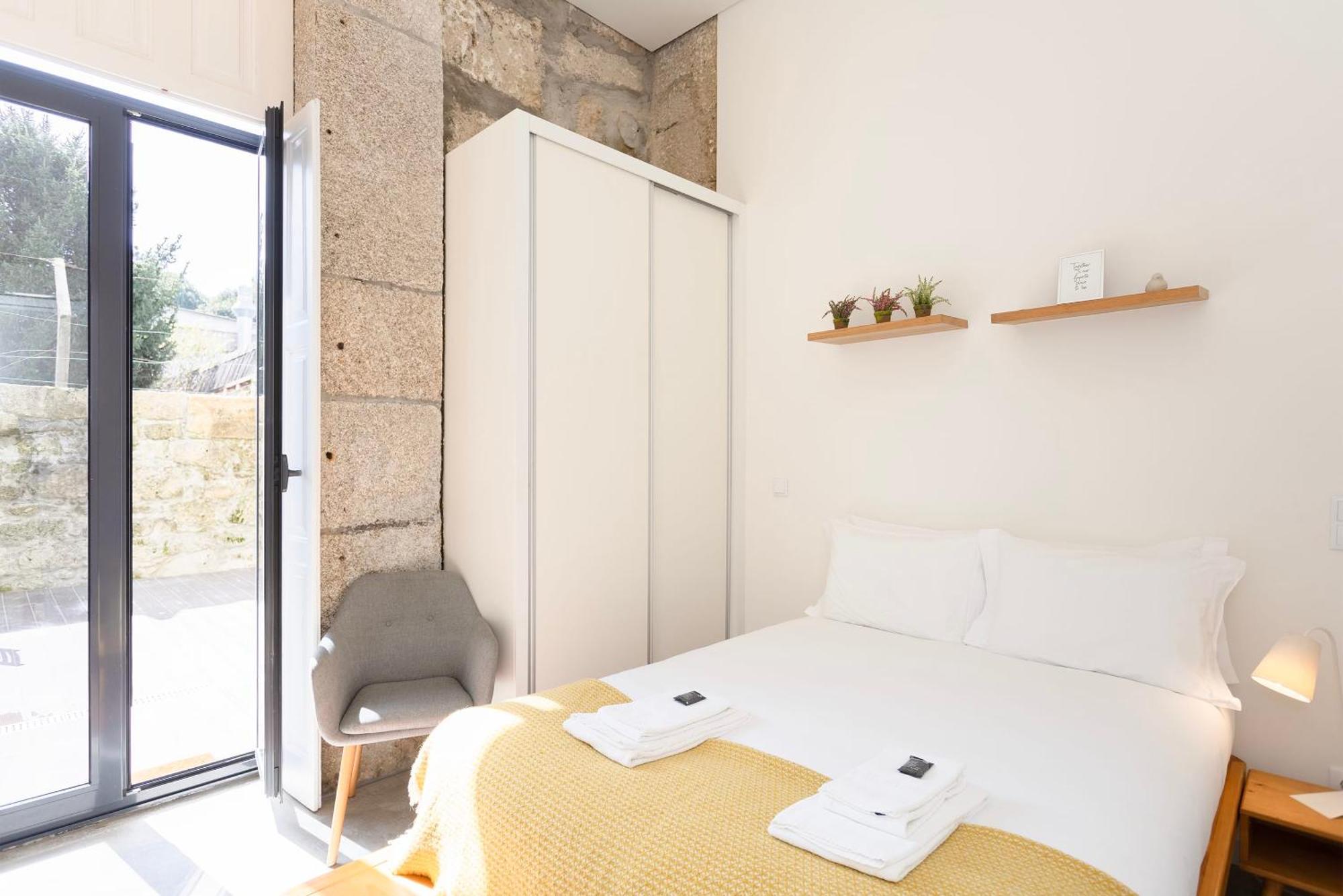 Liiiving In Porto - Terrace & Sunny Apartment Exterior foto